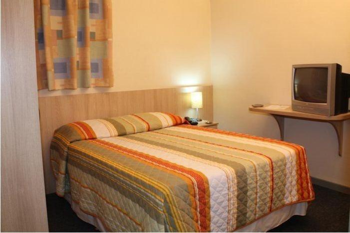 Euro Hotel Куритиба Екстериор снимка
