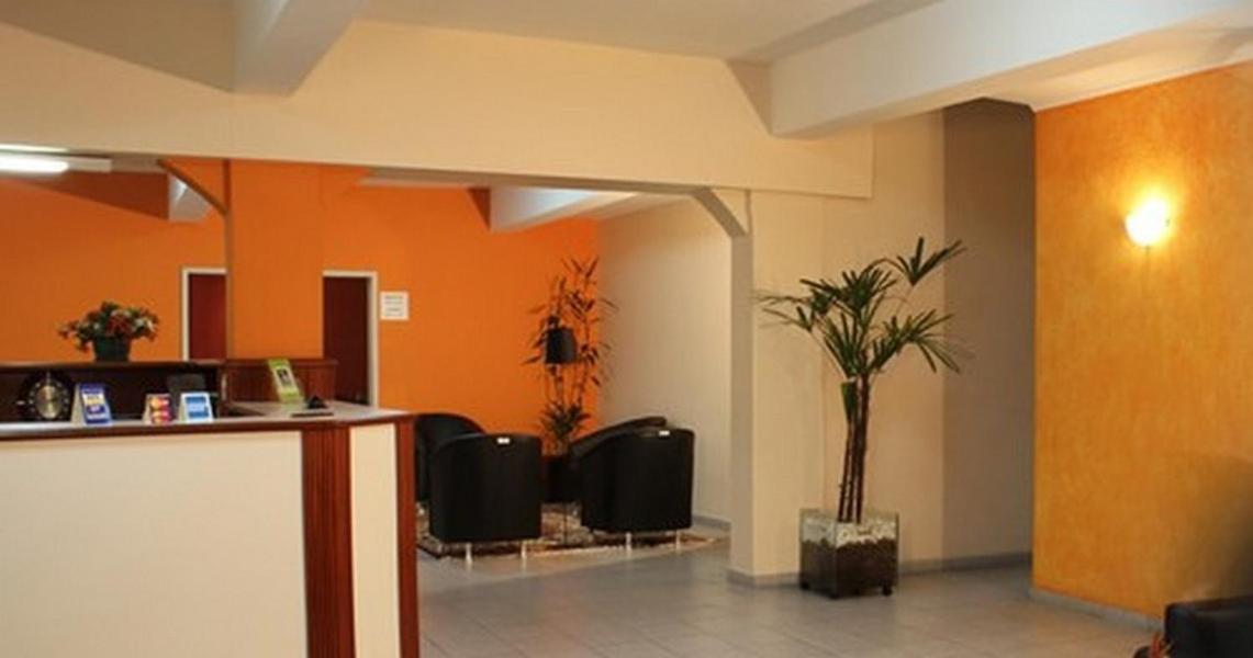 Euro Hotel Куритиба Екстериор снимка