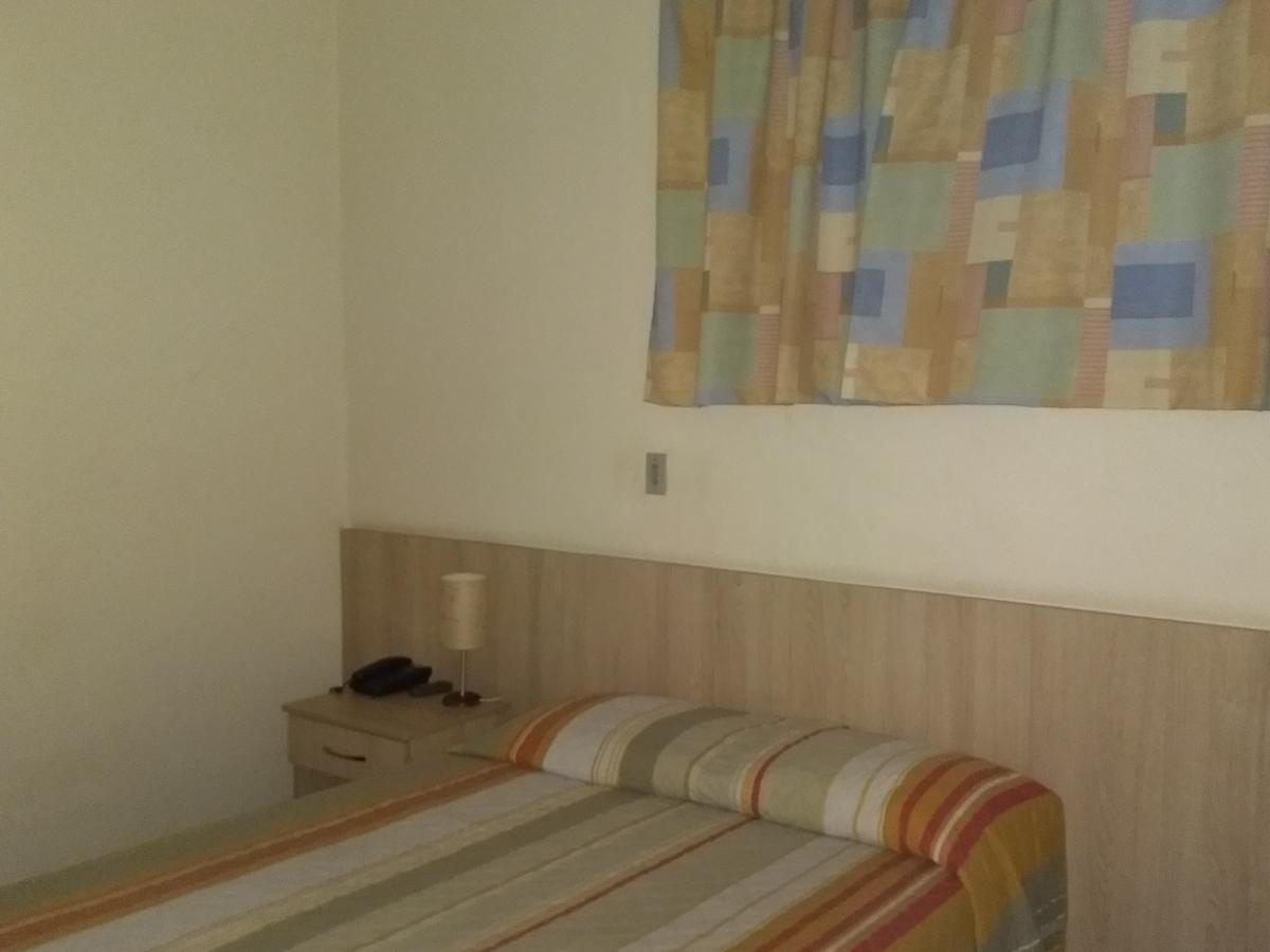 Euro Hotel Куритиба Екстериор снимка